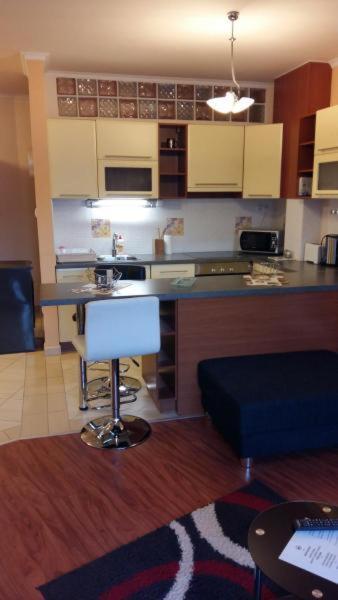 Isabell Apartments Győr Buitenkant foto