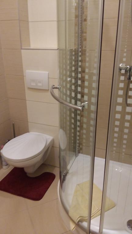 Isabell Apartments Győr Buitenkant foto
